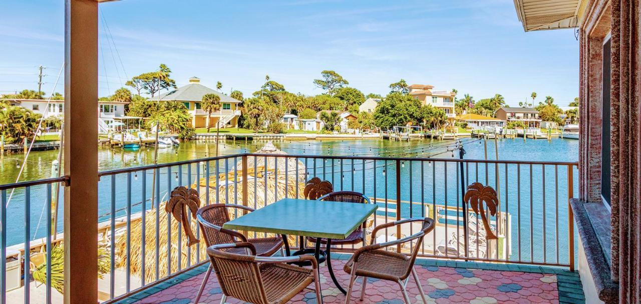 Bay Palms Waterfront Resort - Hotel And Marina Сент-Піт-Біч Екстер'єр фото